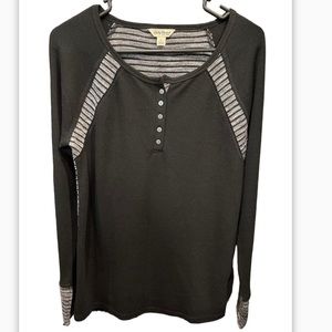 EUC LUCKY BRAND HENLEY THERMAL KNIT TOP